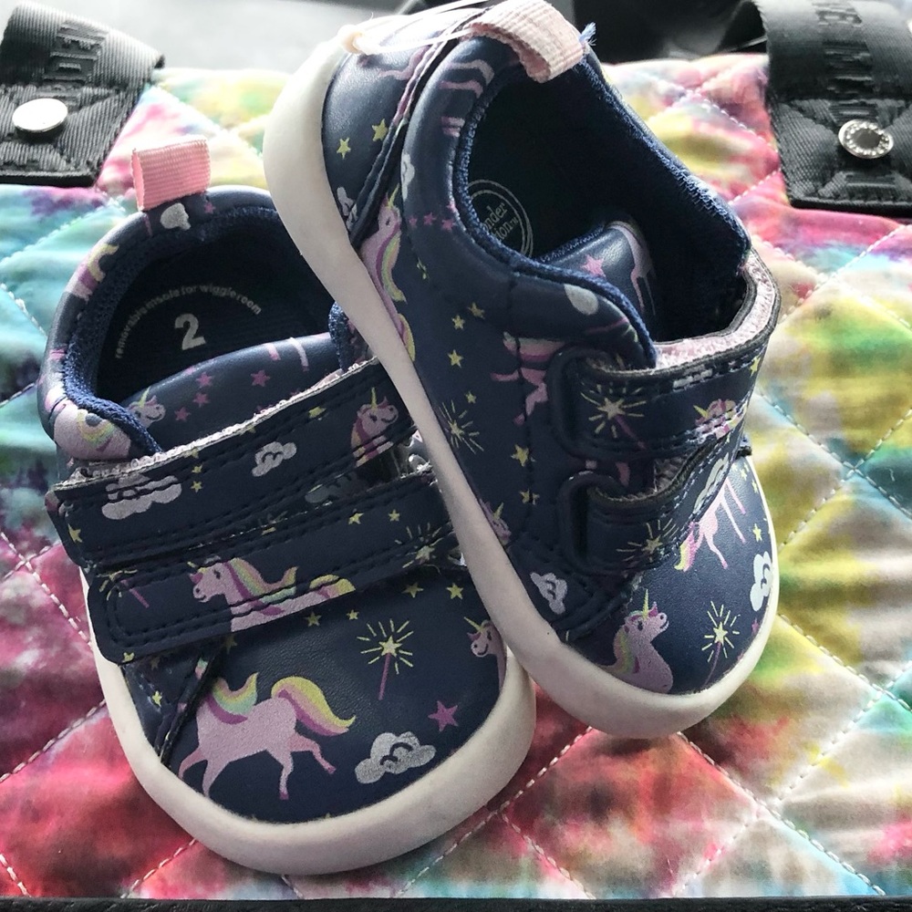 ‼️5 items for $8‼️ Unicorn Print Kids Shoes - Navy